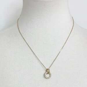 SH statement chain necklace